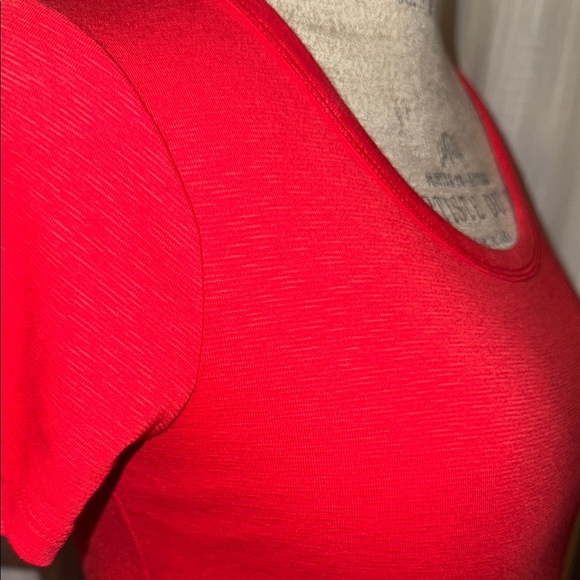 Rachel Zoe shortsleeve Red Women's Top comfortable material casual shirt Small - Picture 6 of 9